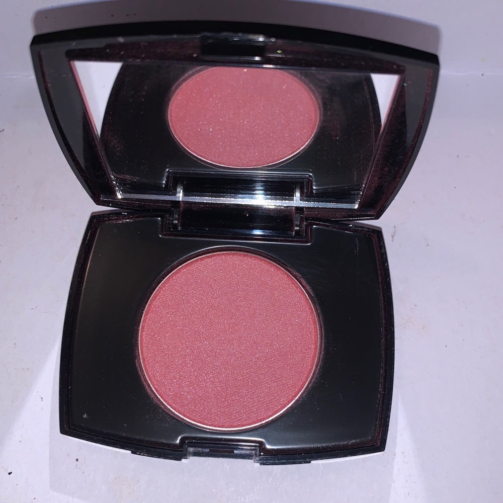 ESTEE LAUDER